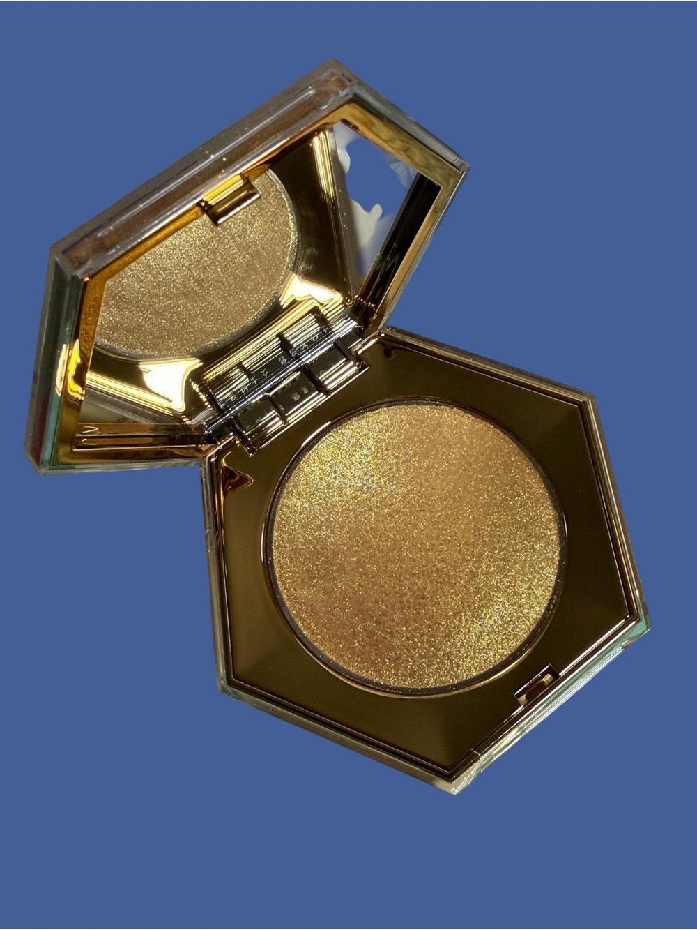 Fenty Beauty Trophy Wife Diamond Bomb FULL SIZE Gold Shimmer Highlighter BNIB - Picture 9 of 16